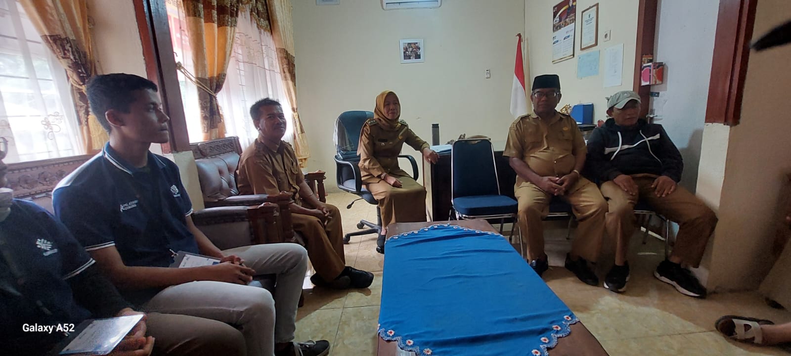 Sinergi Kuat Staf Kecamatan di Bawah Arahan Buk Camat